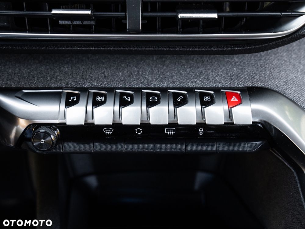 Peugeot 3008 1.2 PureTech Allure - 36