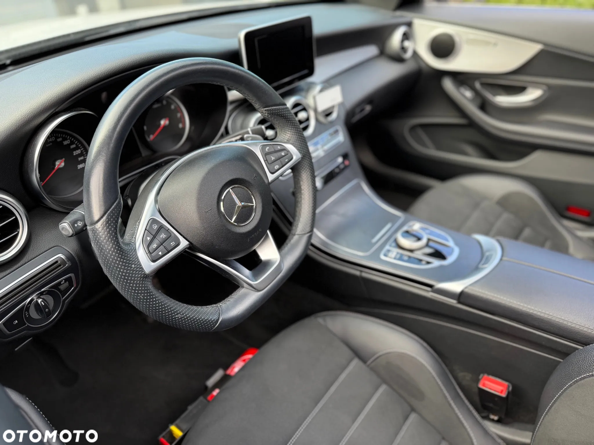Mercedes-Benz Klasa C 200 4-Matic 9G-TRONIC - 9