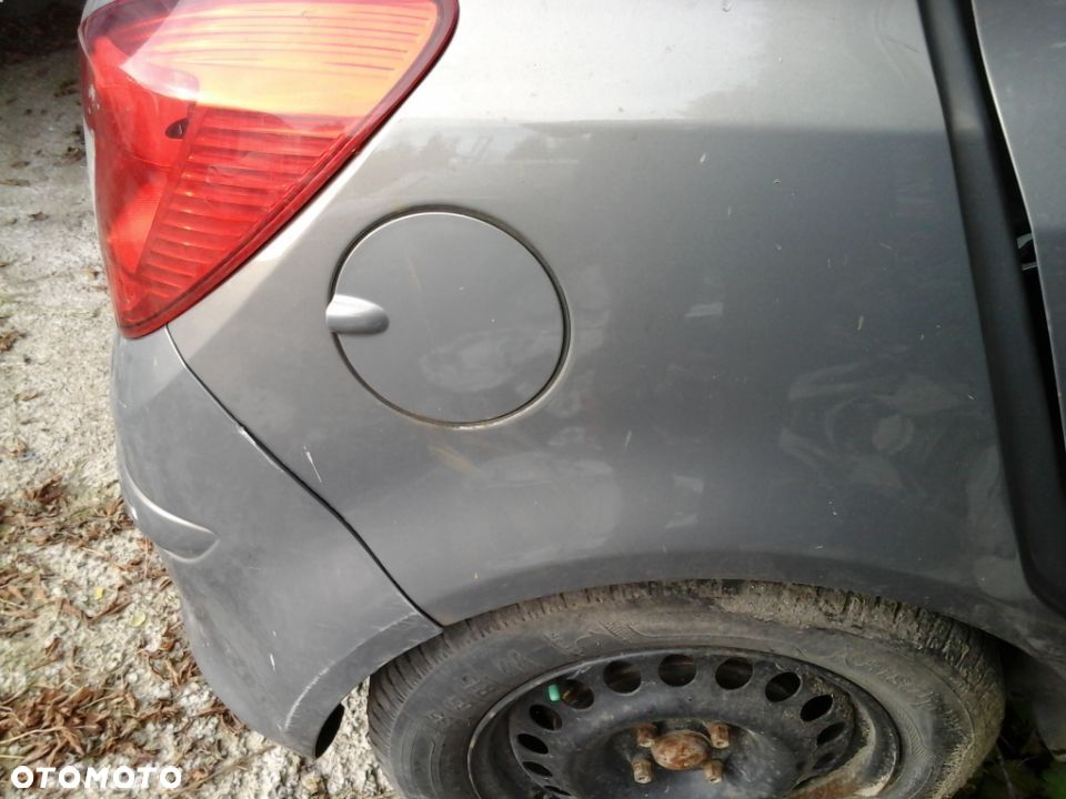 KLAPA WLEWU PALIWA OPEL CORSA - 1