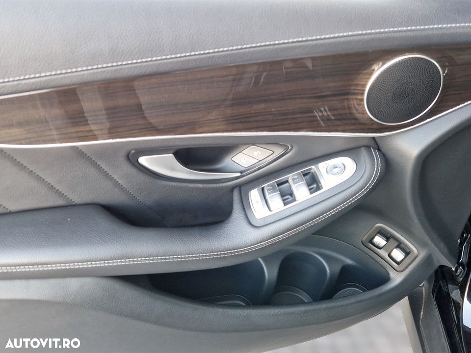 Mercedes-Benz GLC 300 4MATIC - 16