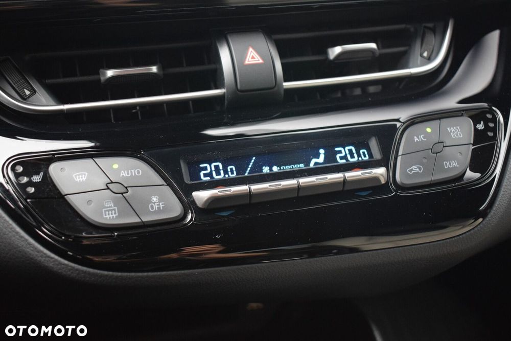 Toyota C-HR 2.0 Hybrid Executive - 12