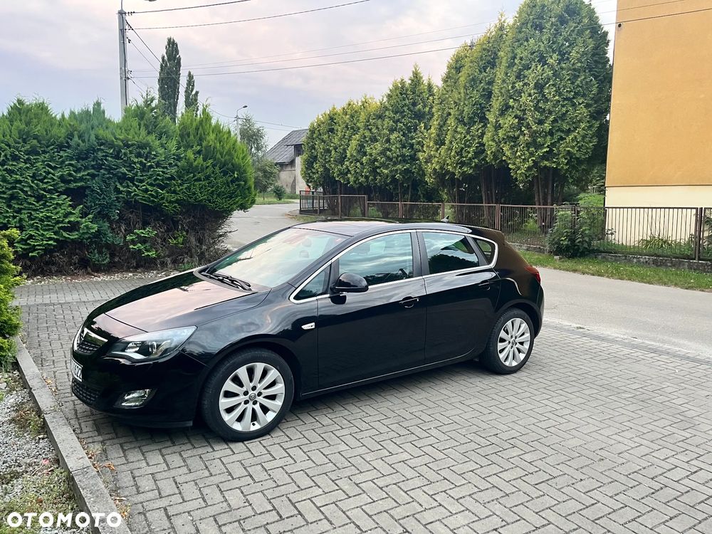 Opel Astra 1.4 Turbo Cosmo - 3