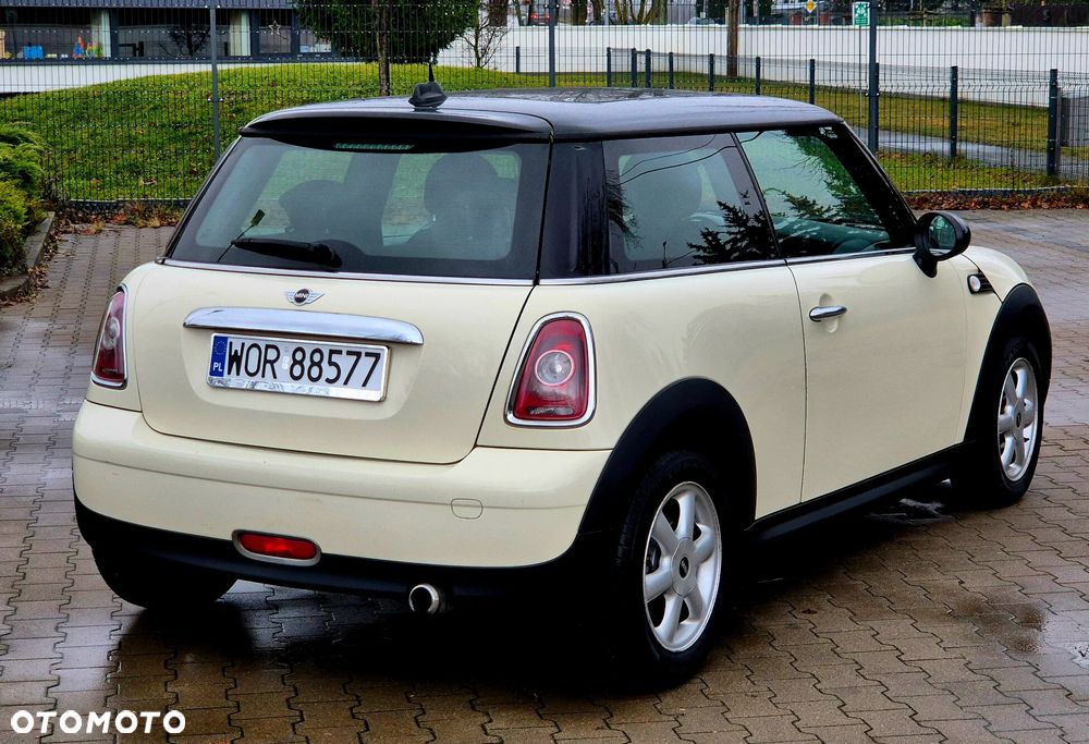 MINI Cooper 50 Camden - 10