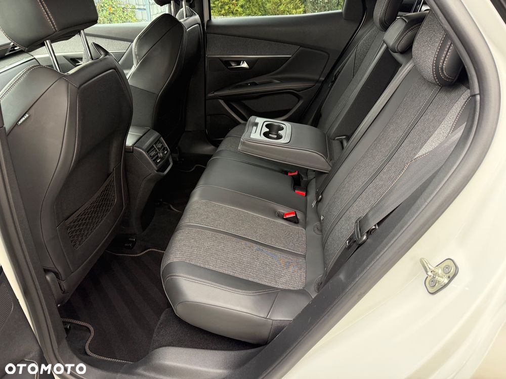 Peugeot 3008 BlueHDi 130 Stop & Start EAT8 GT - 14