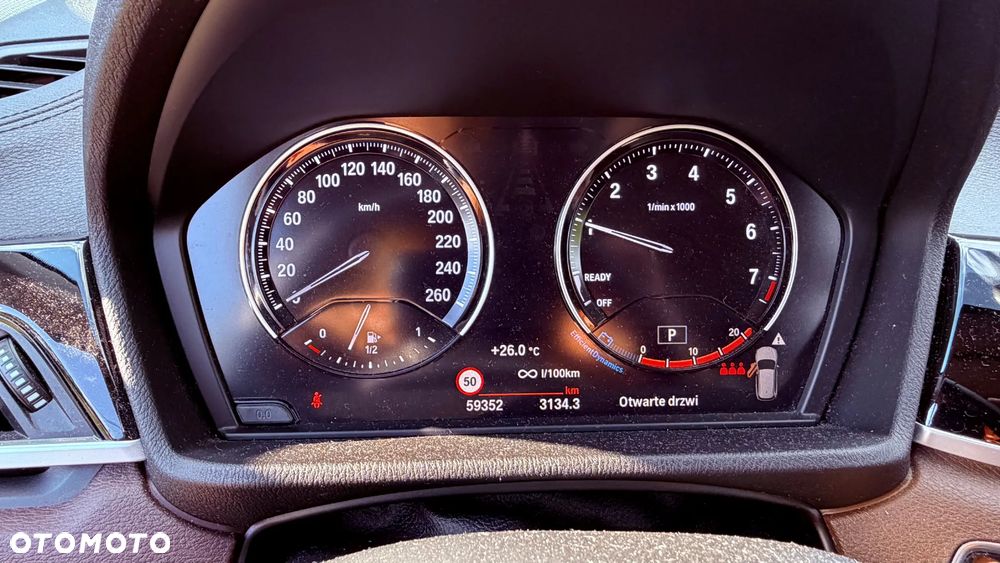 BMW X1 sDrive18i - 8