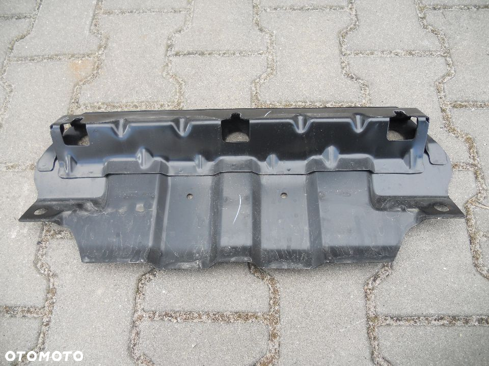 BLACHA osłona PODWOZIA płyta POD SILNIK ISUZU D-max po 2020-> - 2