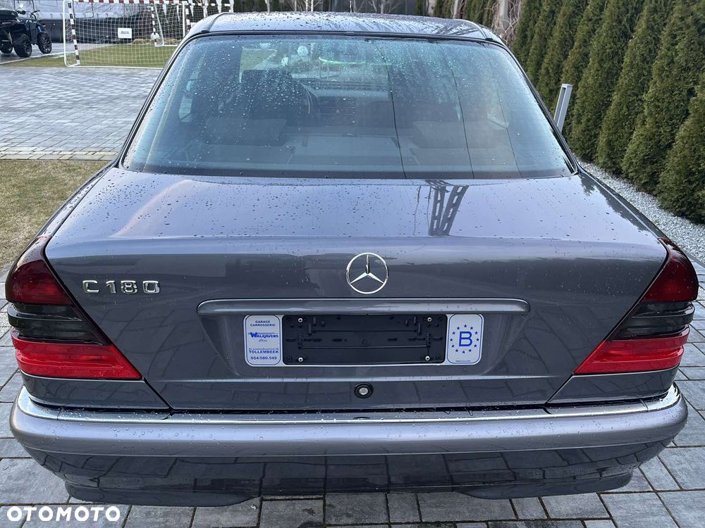 Mercedes-Benz Klasa C 180 Classic - 7