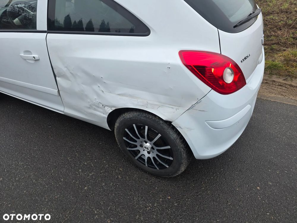 Opel Corsa 1.2 16V Easytronic Cosmo - 9