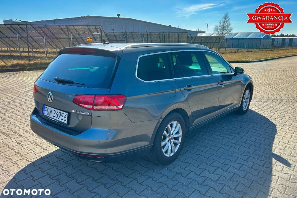 Volkswagen Passat - 4