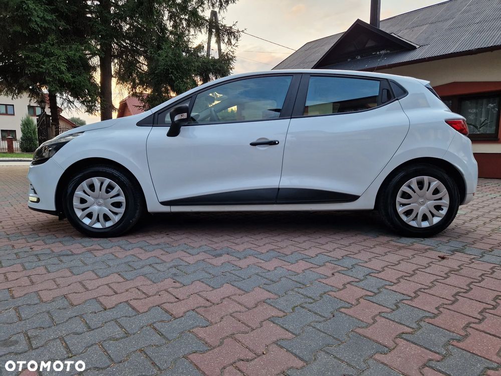 Renault Clio 1.2 16V Life - 5