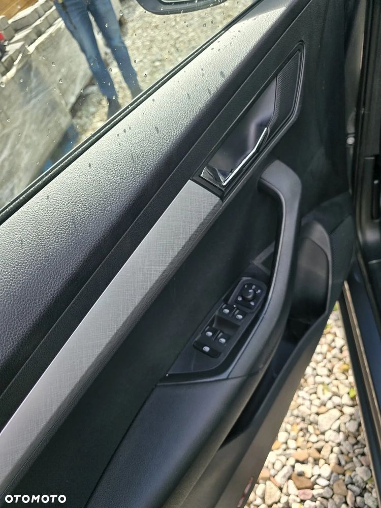 Skoda Karoq ver-2-0-tdi-scr-dsg-clever - 26
