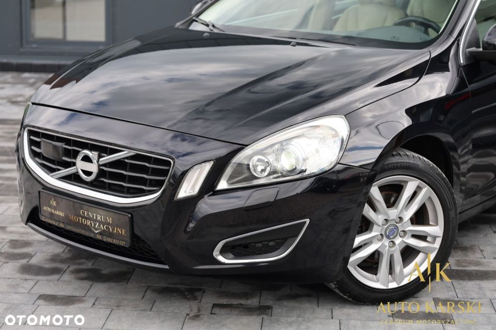 Volvo V60 - 11