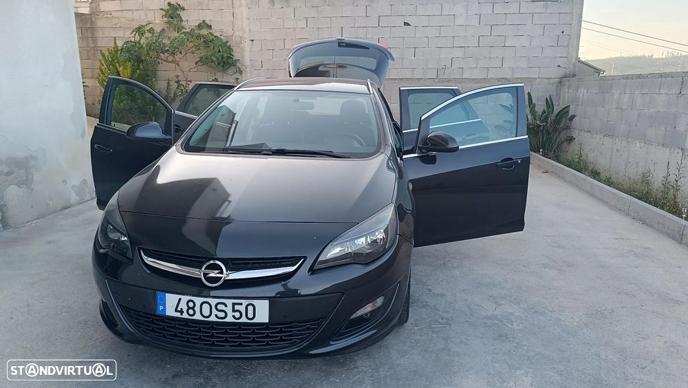 Opel Astra Sports Tourer - 10
