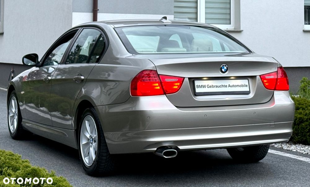 BMW Seria 3 320d - 5