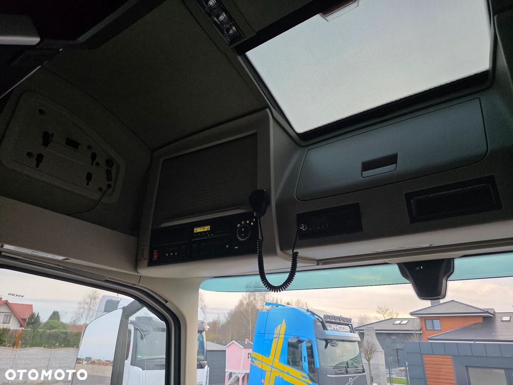 Volvo FH500/EURO6/ADR/FULL LED/ZŁOTY KONTAKT/SPROWADZONE Z NIEMIEC - 33