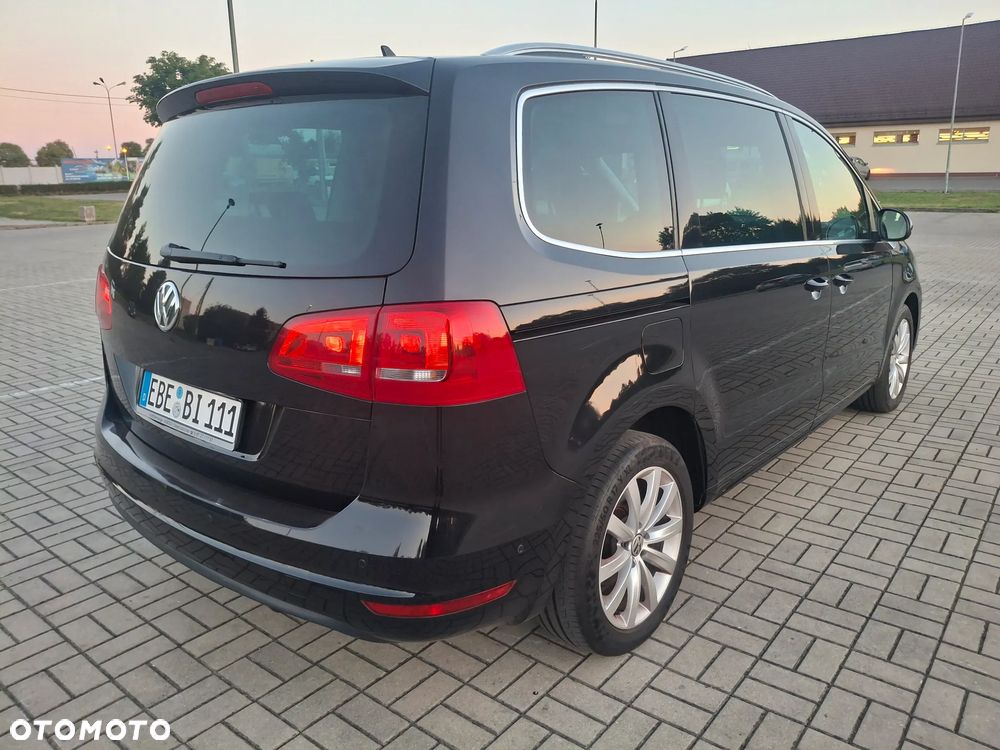 Volkswagen Sharan 2.0 TDI DSG Highline - 4