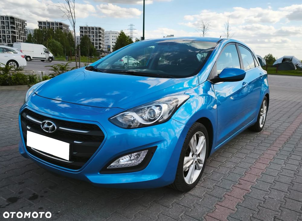Hyundai i30 blue 1.4 YES Silver - 1
