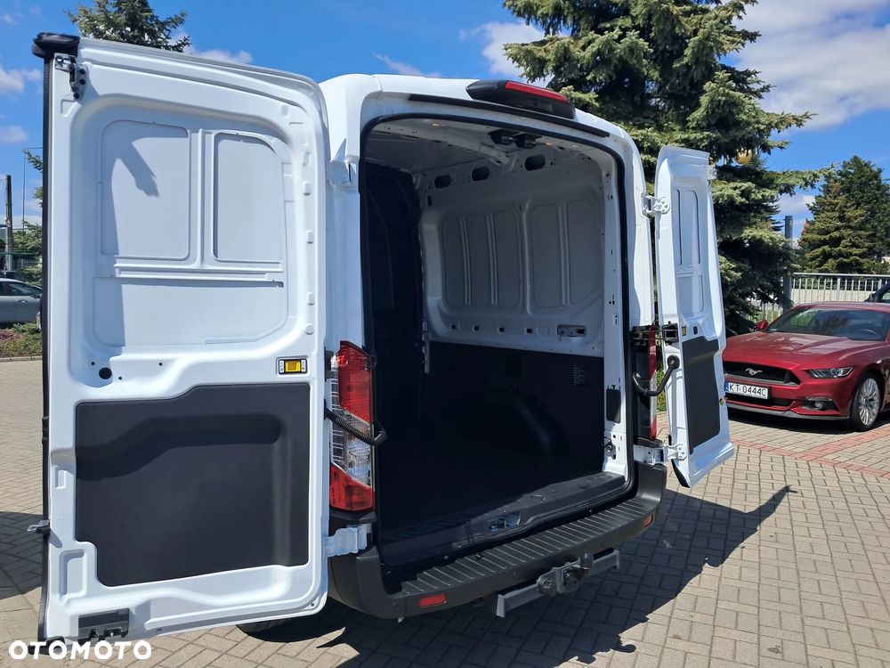 Ford Transit - 23