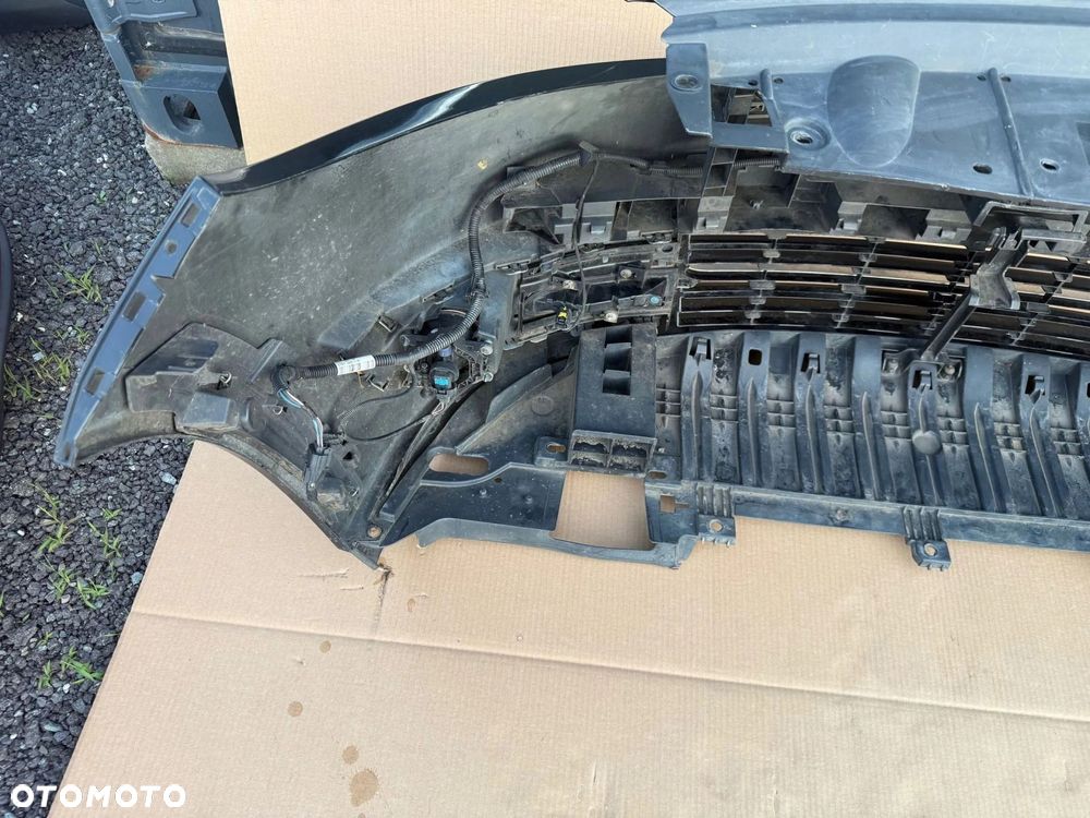 ZDERZAK Renault Scenic III LIFT 2012- KOMPLETNY DEMONTAŻ ORYGINAŁ - 8