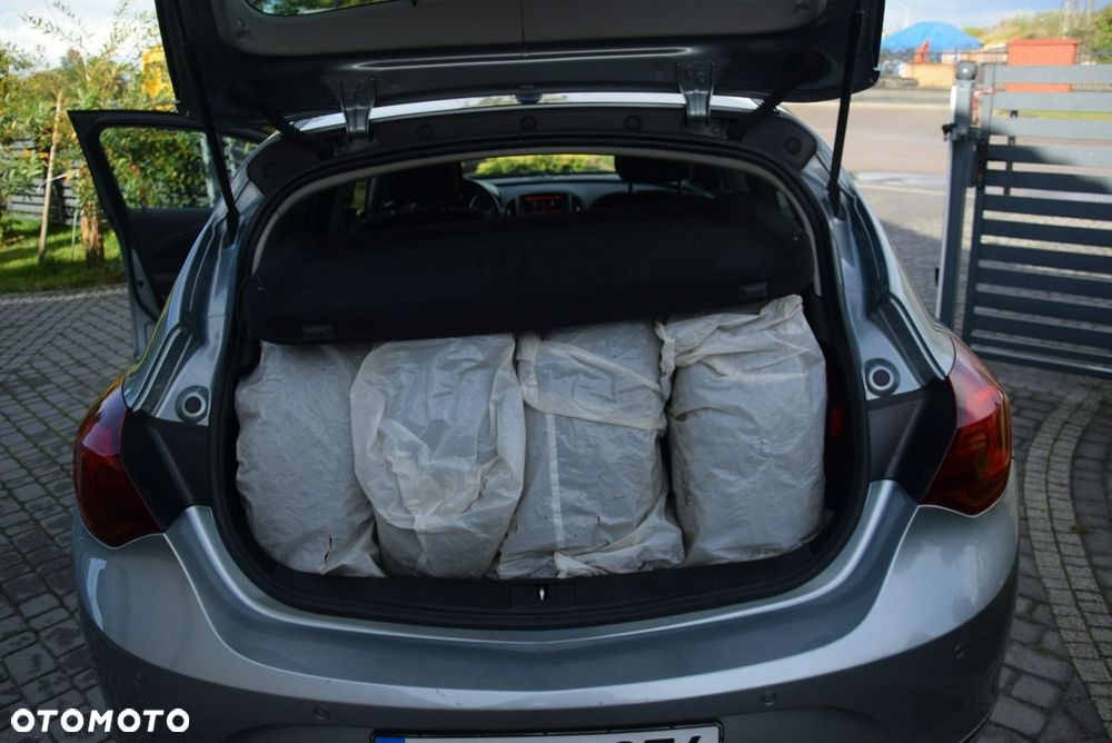 Opel Astra 1.4 Turbo Exklusiv - 22