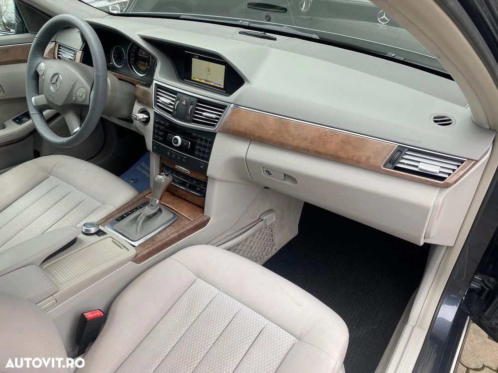 Mercedes-Benz E - 16