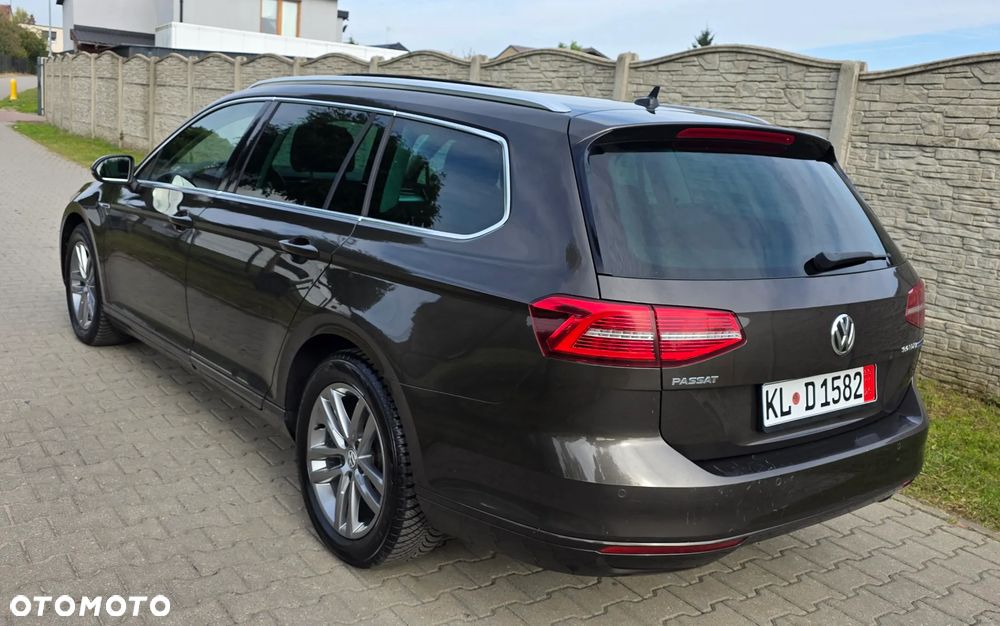 Volkswagen Passat 2.0 TDI (BlueMotion Technology) DSG Highline - 12