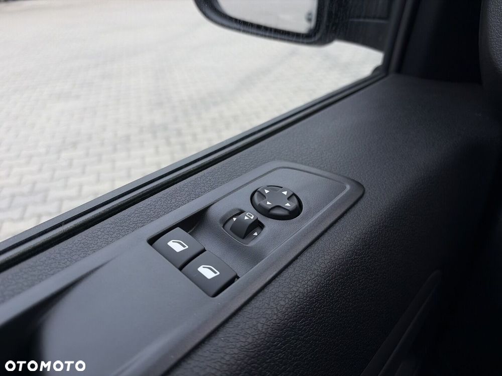 Toyota Proace Verso 2.2 D4-D Medium Business - 24