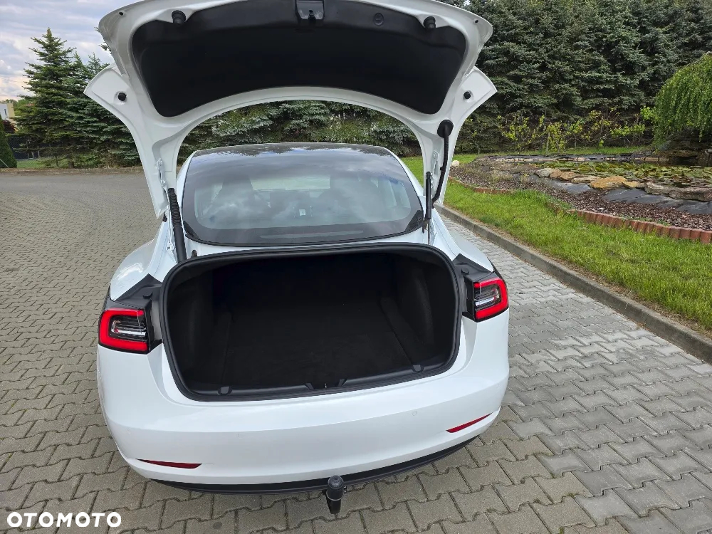 Tesla Model 3 - 13