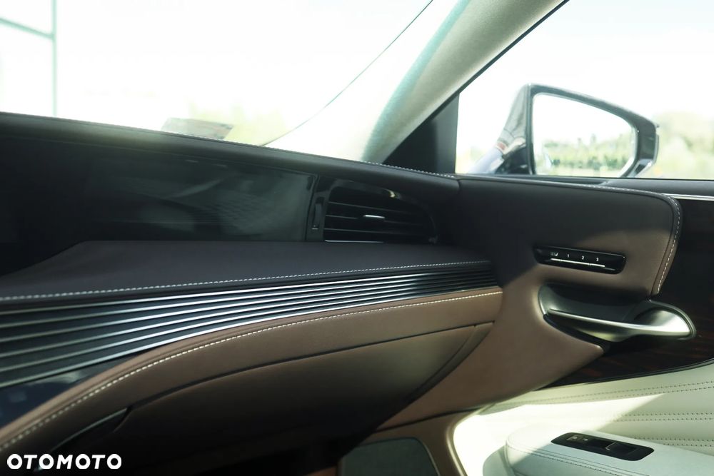 Lexus LS - 17