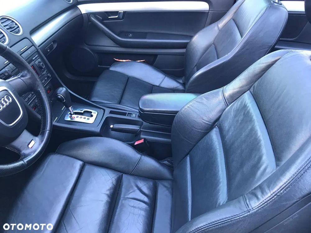 Audi A4 Cabrio 2.0 TDI DPF multitronic - 10