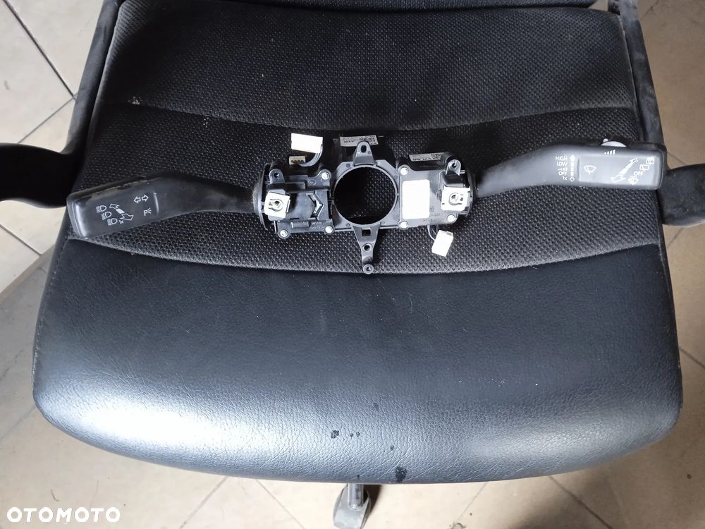 PRZEŁĄCZNIK ZESPOLONY VOLKSWAGEN TIGUAN I LIFT 5K0953502K 5K0953501DK - 1