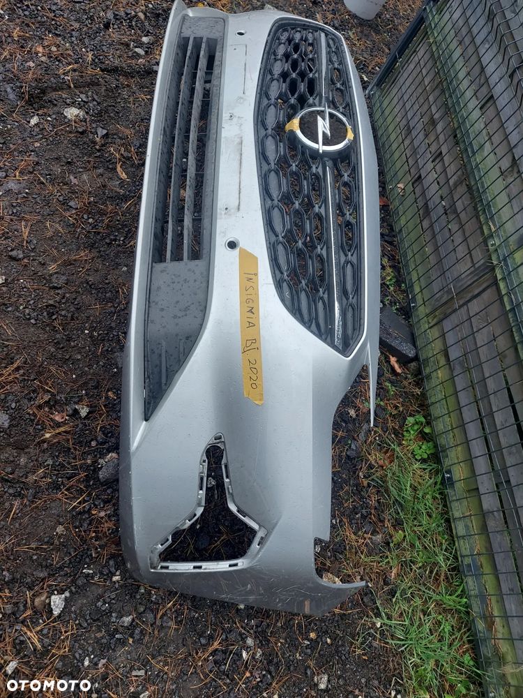 Opel insignia B lift zderzak grill ładny pdc - 2