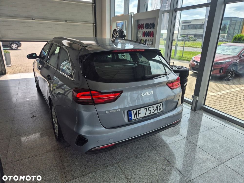 Kia Ceed 1.5 T-GDI M - 22