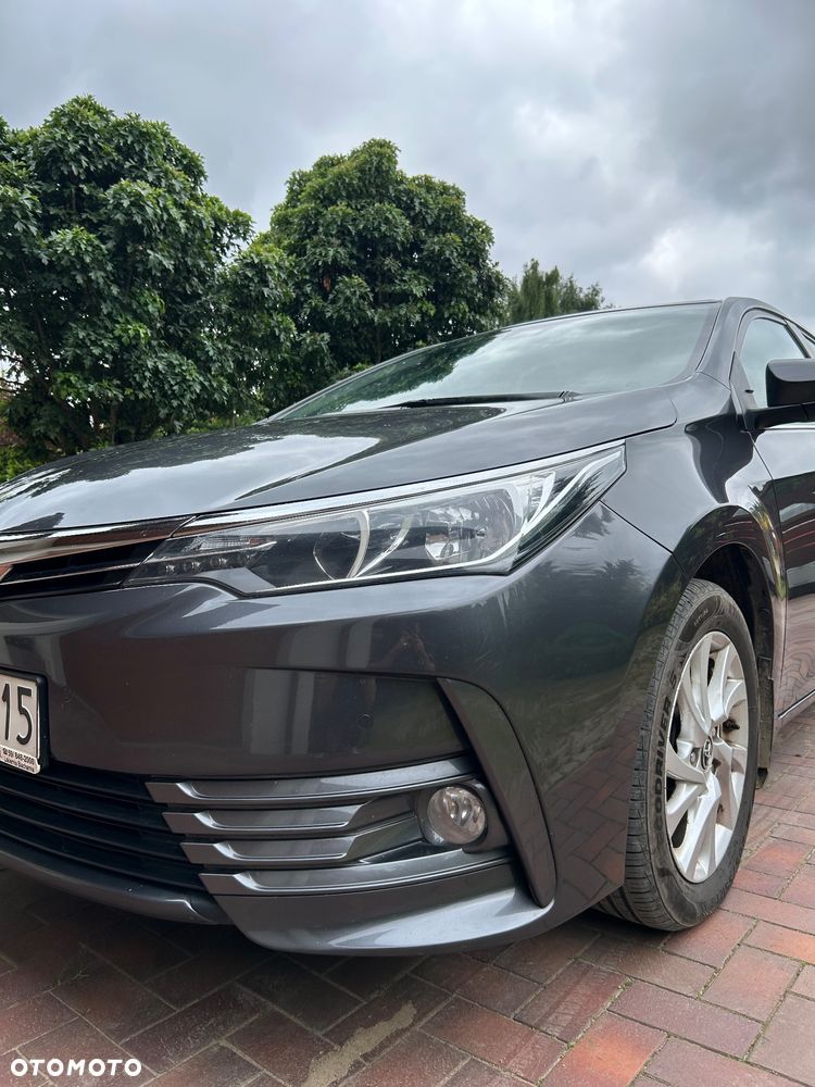 Toyota Corolla 1.6 Comfort - 10
