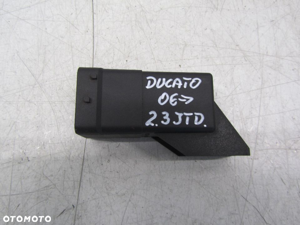 fiat ducato 06->2.3 jtd eu przekaznik świec żarowych 0281003039 - 2