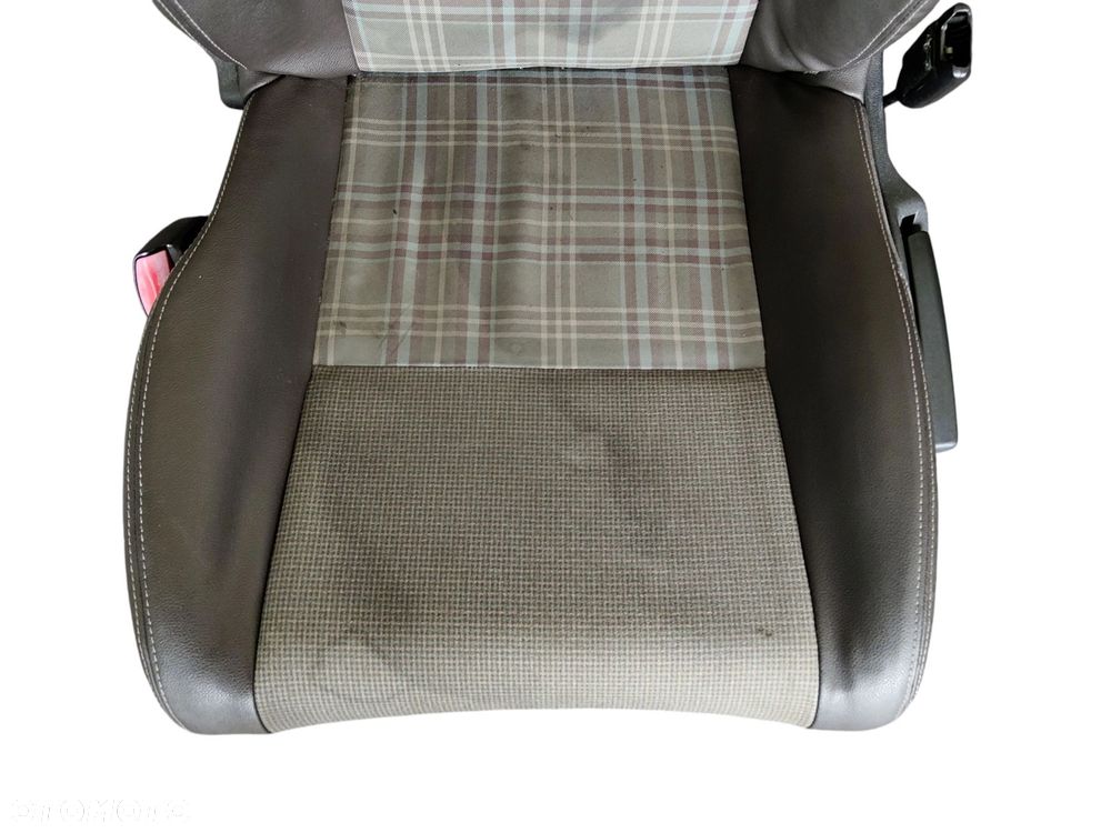 FOTEL LEWY PRZÓD RENAULT MEGANE III (2008-2011) 1.9 DCI 130KM - 4