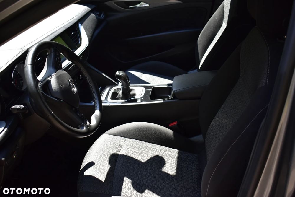 Opel Insignia 1.5 T Elite S&S Eco - 18