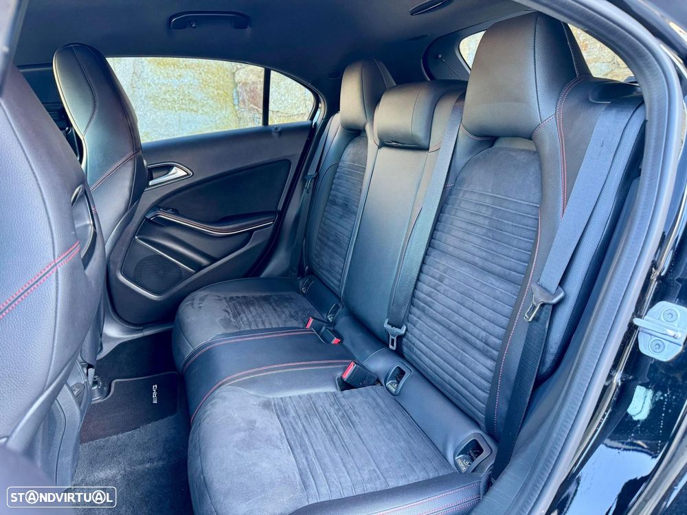 Mercedes-Benz A 180 d AMG Line - 24
