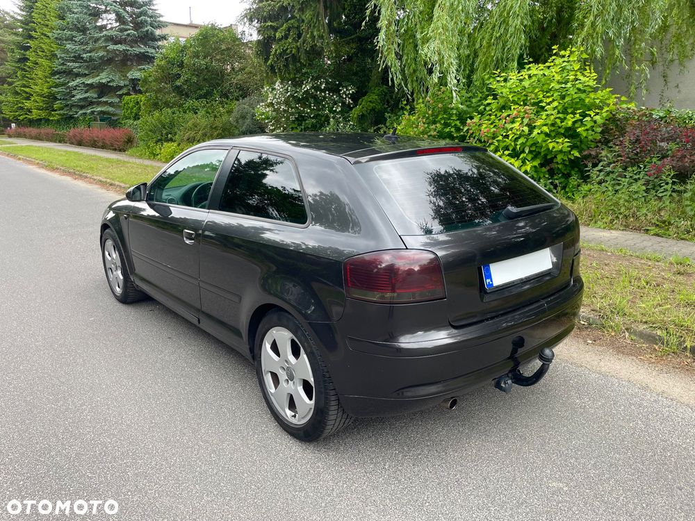 Audi A3 3-drzwiowe 1.6 Ambiente - 3