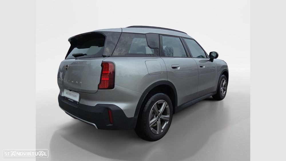 MINI Countryman C Essential — photo 4