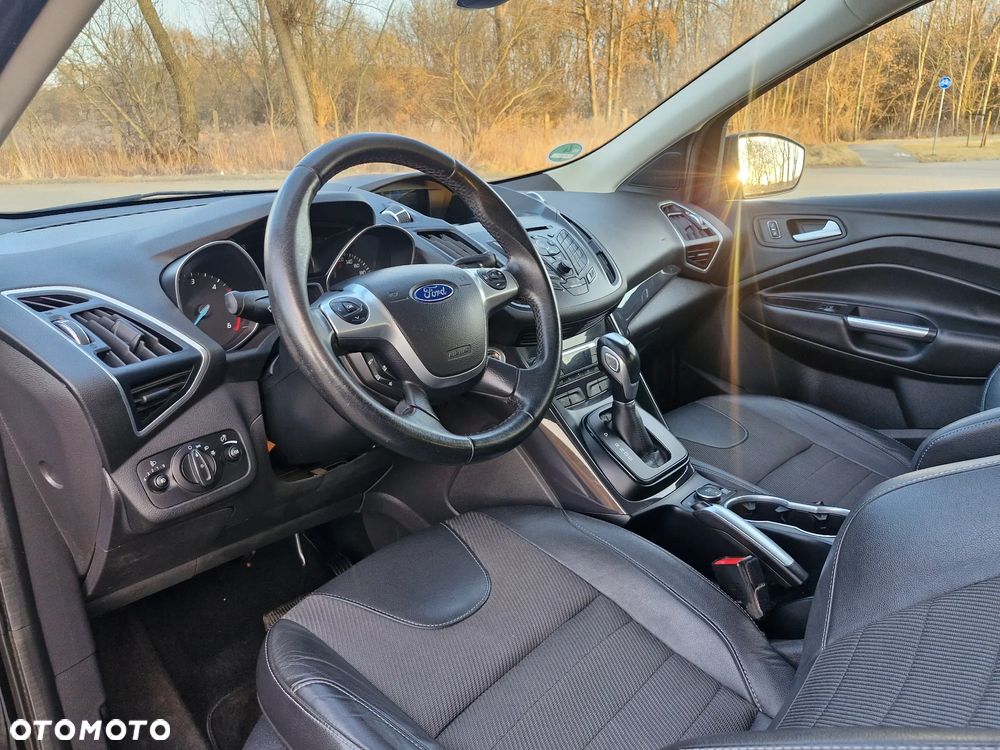 Ford Kuga 2.0 TDCi 4x4 Titanium - 23