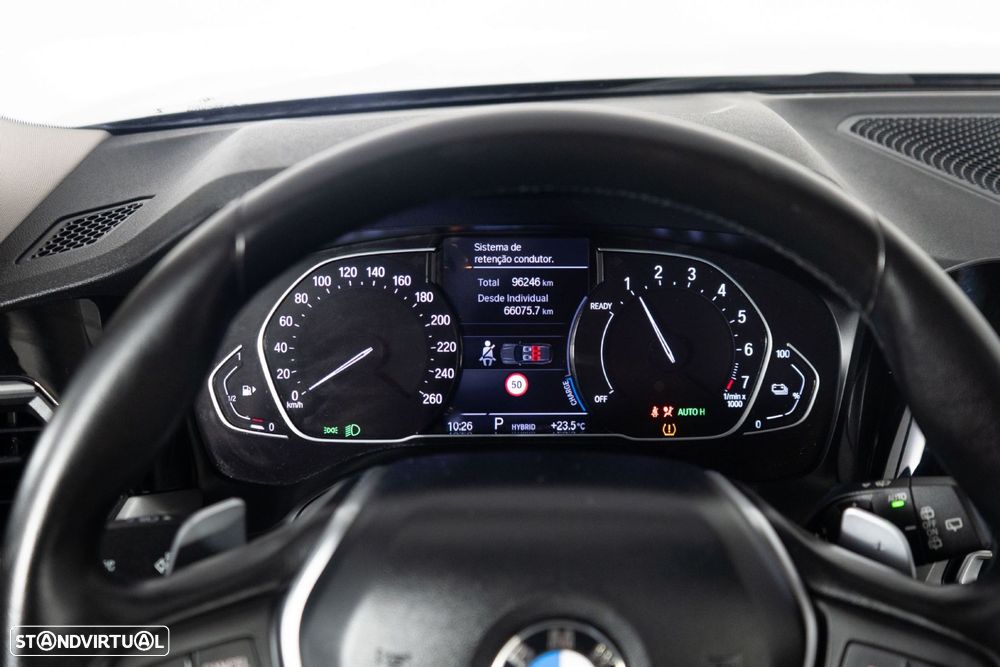 BMW 330 e Line Luxury Auto - 26
