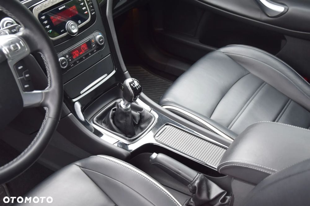 Ford Mondeo 2.0 TDCi Titanium X - 28