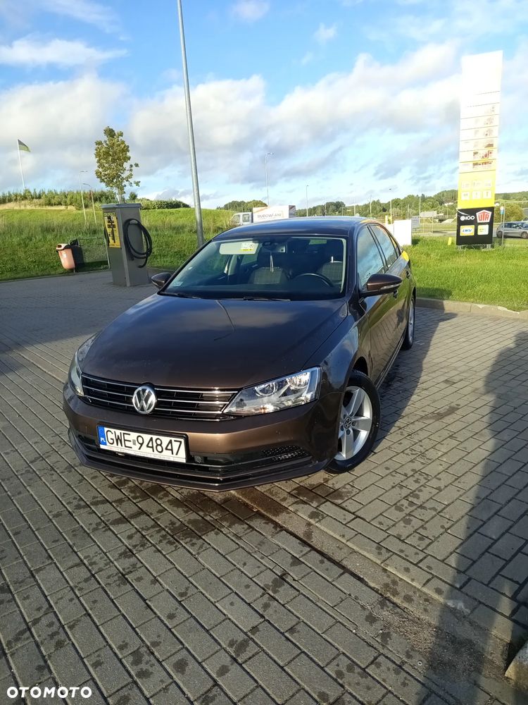 Volkswagen Jetta - 12