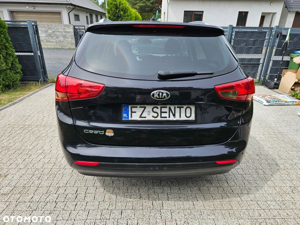 Kia Ceed 1.6 GDI Dream Team Edition - 5