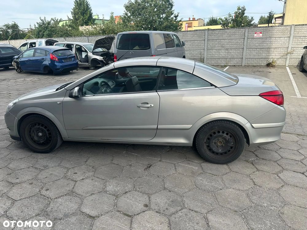 Na sprzedaż drzwi lewe oraz prawe do Opla Astry H Cabrio