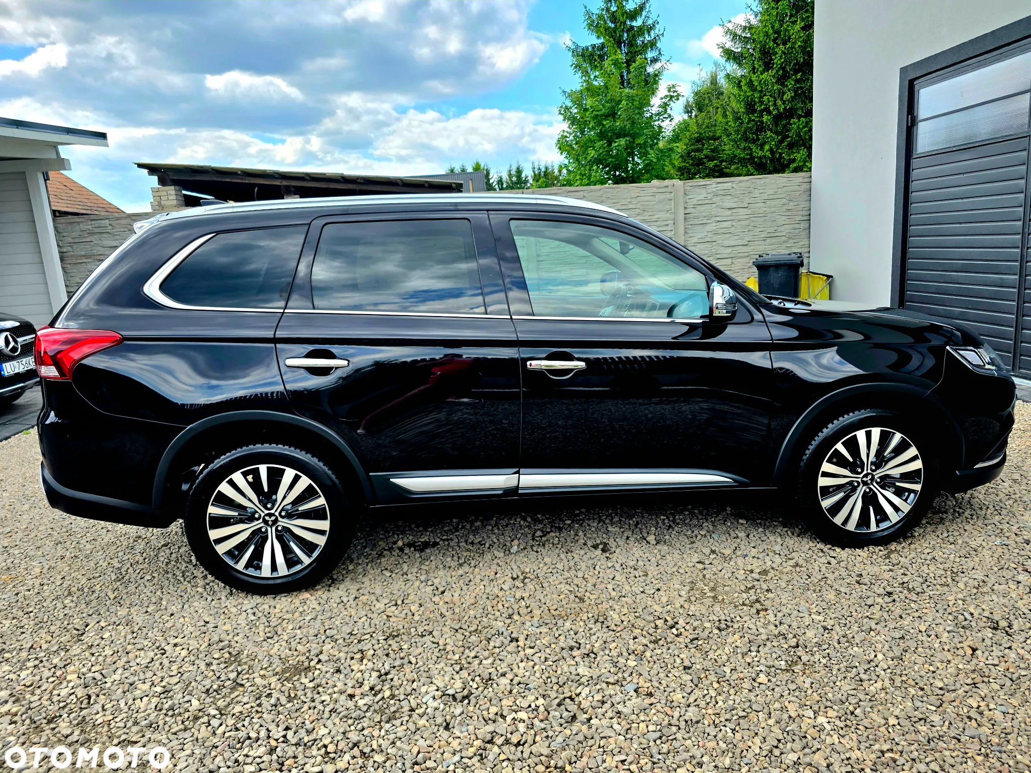 Mitsubishi Outlander 2.0 Instyle + 4WD CVT - 37