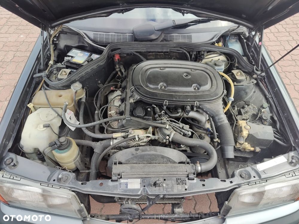 Mercedes-Benz W201 (190) - 6