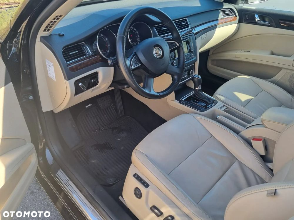 Skoda Superb 1.8 TSI Platinum DSG - 5