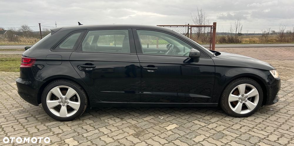 Audi A3 Sportback - 4